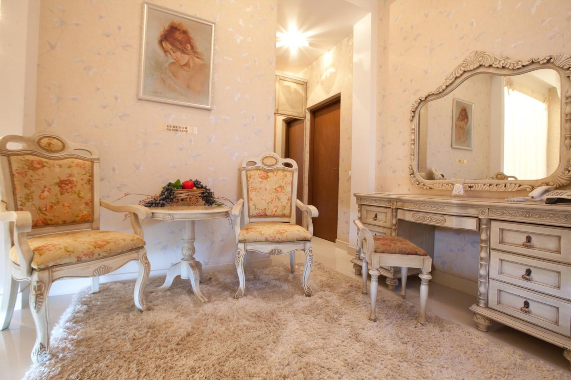 Deluxe Hotel Kupava Lviv Luaran gambar