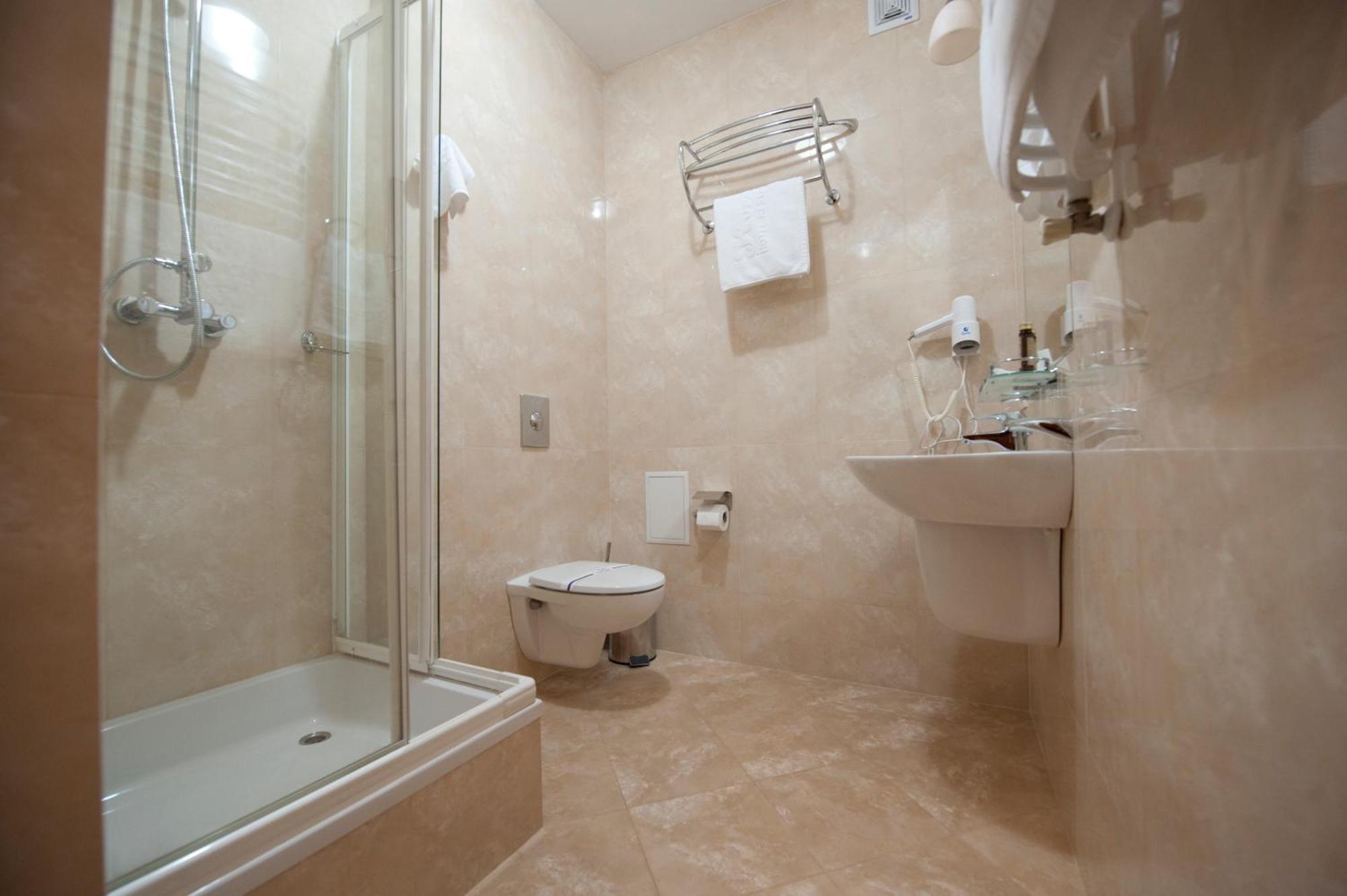 Deluxe Hotel Kupava Lviv Luaran gambar