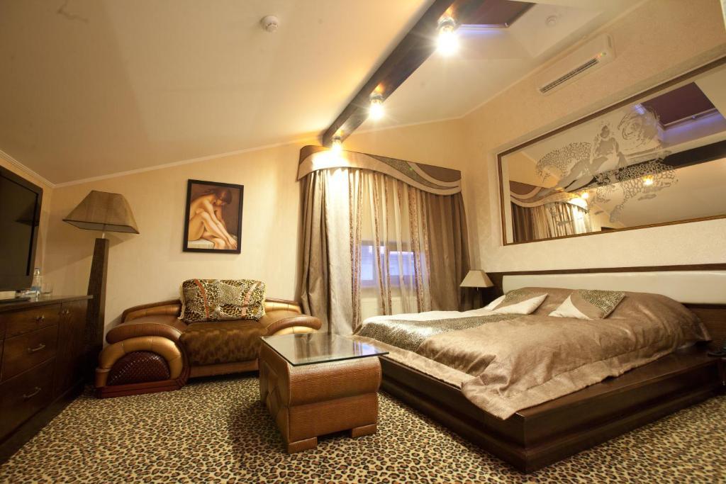 Deluxe Hotel Kupava Lviv Bilik gambar