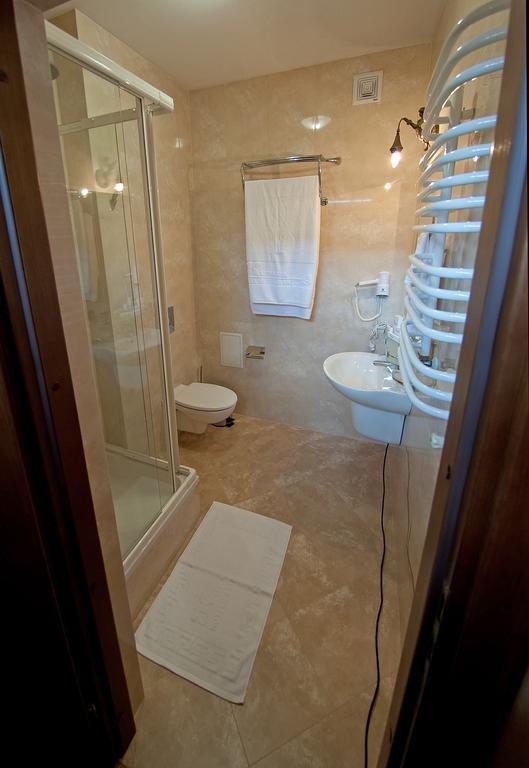 Deluxe Hotel Kupava Lviv Luaran gambar
