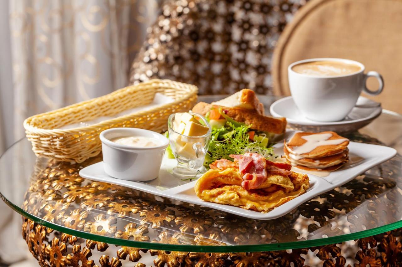 Deluxe Hotel Kupava Lviv Luaran gambar