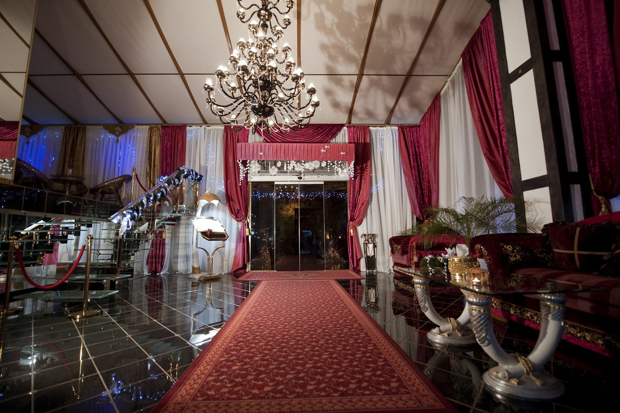 Deluxe Hotel Kupava Lviv Luaran gambar