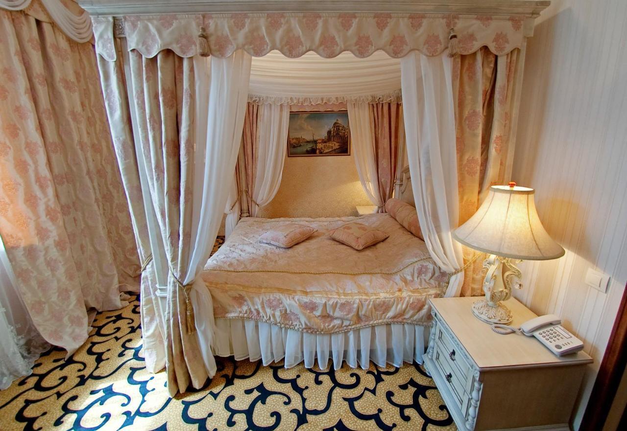 Deluxe Hotel Kupava Lviv Bilik gambar